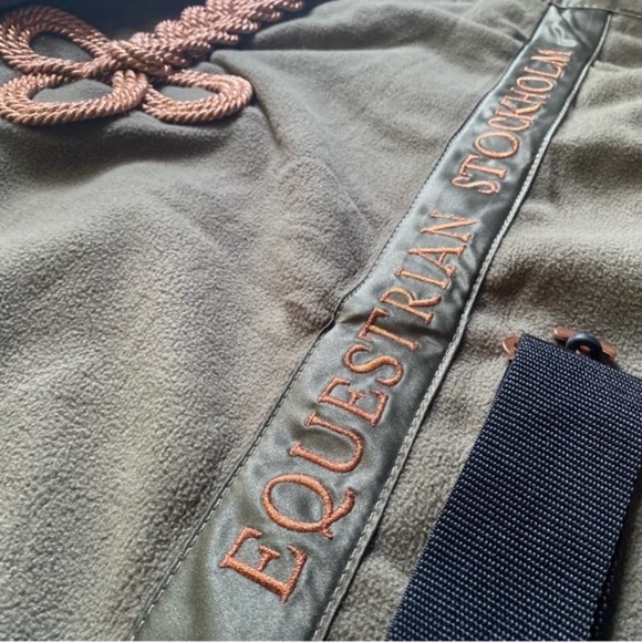 Equestrian Stockholm Fleece Rug Evening Haze - Picture 8 of 9